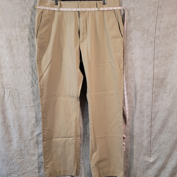 Men's Gap Khakis Pants - Picture 1 of 8
